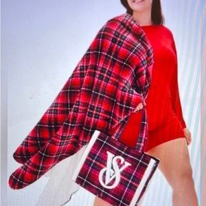 Victoria’s Secret Plush Throw Blanket
